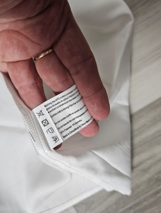 Women’s White Lace-Trim Camisole with Adjustable Straps Sz M - Picture 2 of 9